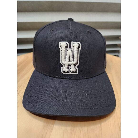 Under Armour Black Cap – One Size Fits Most - Picture 1 of 5